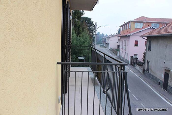 Appartamento trilocale in affitto in Via Giacomo Matteotti, Oggiona Santo Stefano, Oggiona con Santo Stefano