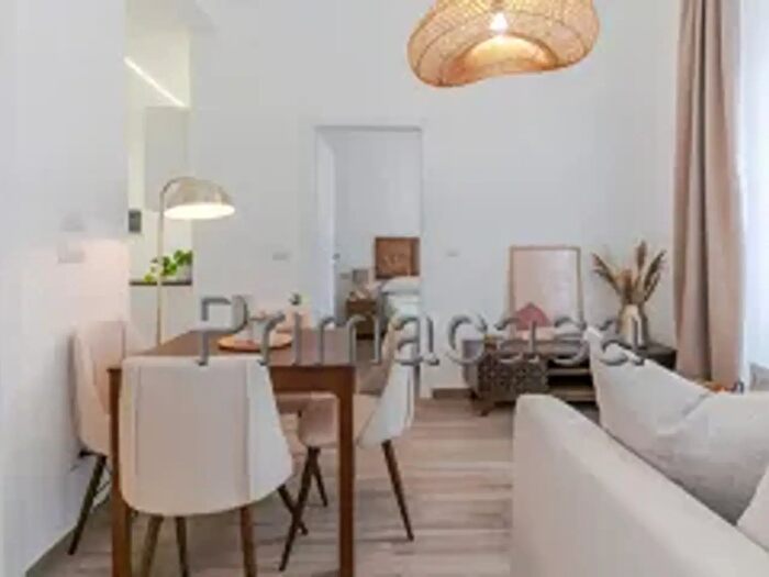 Appartamento trilocale in vendita in Viale Lunigiana, Milano