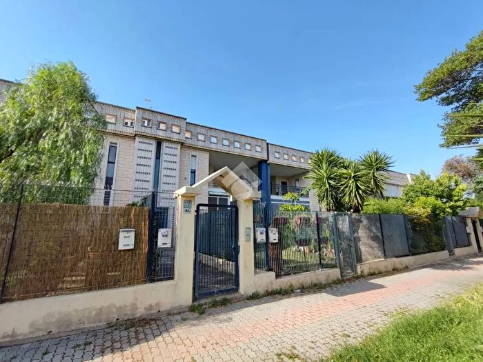 Appartamento quadrilocale in vendita in Viale Ignazio d'Addedda, Foggia
