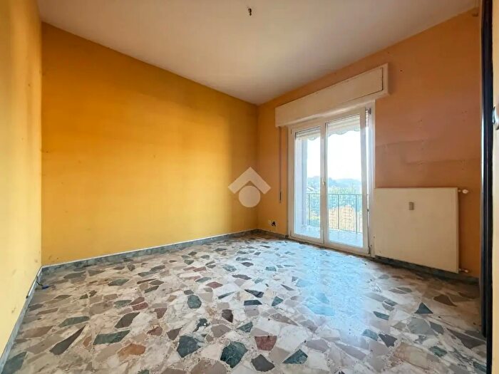 Appartamento trilocale in vendita in Via Martiri della Libertà, Incisa Scapaccino