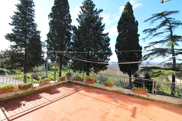 Casa con 5 locali in vendita in Via Baccaiano, Montespertoli