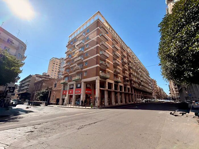 Appartamento trilocale in vendita in Via Gabriele dAnnunzio, Catania