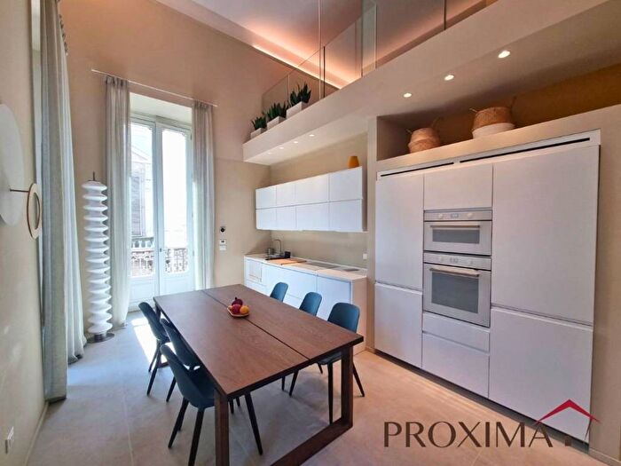 Appartamento con 5 locali in affitto in Via Maria Vittoria, Via Roma, Torino