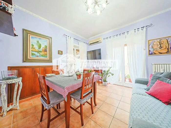 Appartamento bilocale in vendita in Via Calpurnio Fiamma, Roma