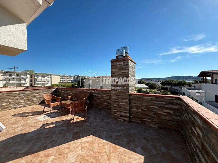 Casa con 6 locali in vendita in Via Cuma, Bacoli