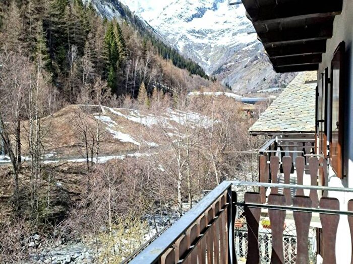 Appartamento trilocale in affitto in Centro, Courmayeur