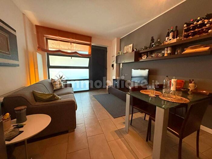 Appartamento bilocale in affitto in Via Giacomo Watt, Barona, Milano