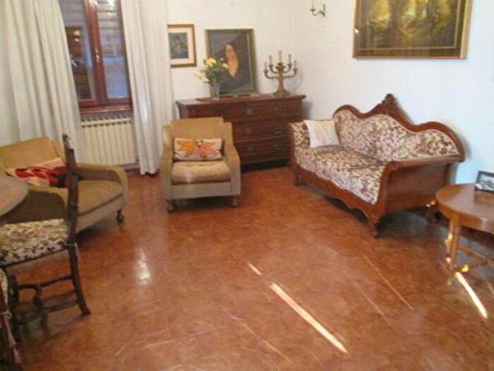 Casa con 6 locali in vendita in Pieve del Grappa