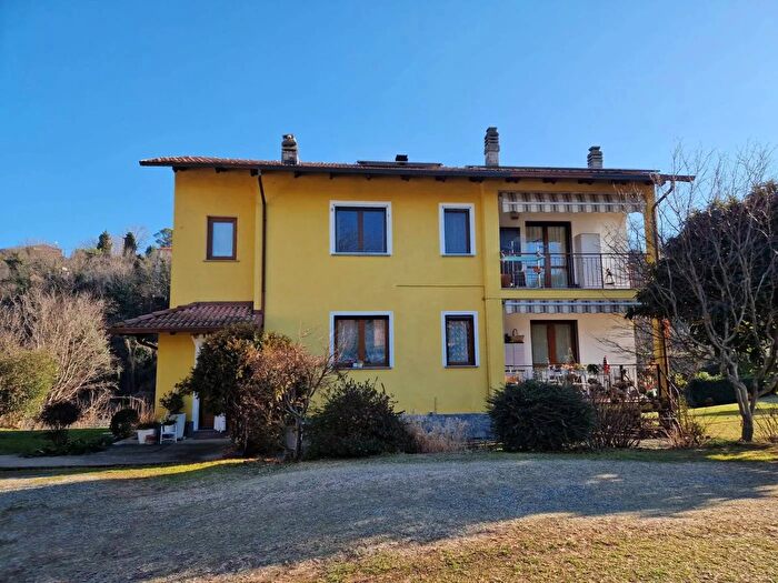 Casa trilocale in vendita in Via delle Germane Ivrea, Ivrea