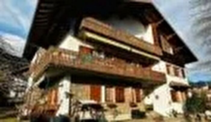 Appartamento con 5 locali in vendita in Castione Della Presolana