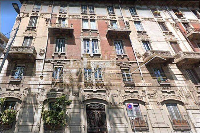 Appartamento trilocale in affitto in Via Morgagni, Morgagni, Milano