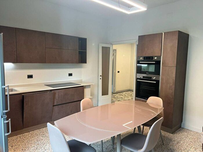 Appartamento quadrilocale in affitto in Via Giuseppe Verdi, Centro Storico, Parma