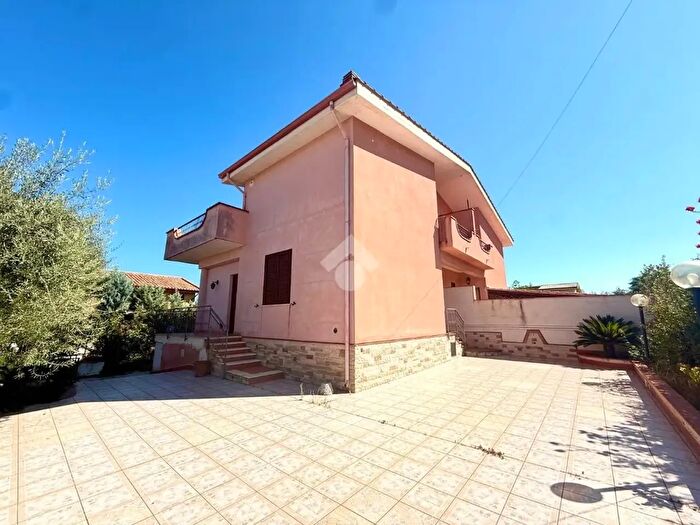 Casa con 5 locali in vendita in Via Chiesazza Sperone XVII, Altavilla Milicia