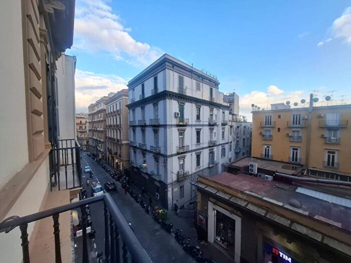 Appartamento bilocale in affitto in Via Vittoria Colonna, Chiaia, Napoli