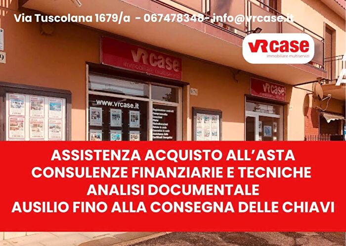 Appartamento bilocale in vendita in Via Tuscolana Roma, Roma