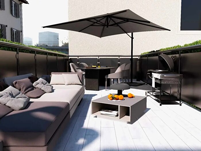 Appartamento trilocale in vendita in Via Arezzo, Torino