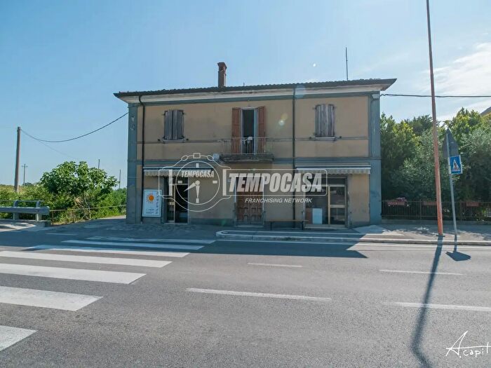 Appartamento quadrilocale in vendita in Via Settecrociari, Cesena