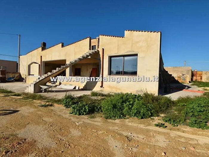 Casa con 5 locali in vendita in Cda Ventrischi, Marsala