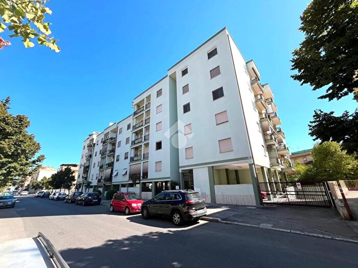 Appartamento quadrilocale in affitto in Locali Via Terenzio, Latina