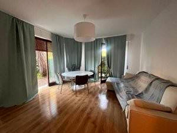 Appartamento quadrilocale in affitto in Via Alessandro Volta, Vittoria Apuana, Forte dei Marmi