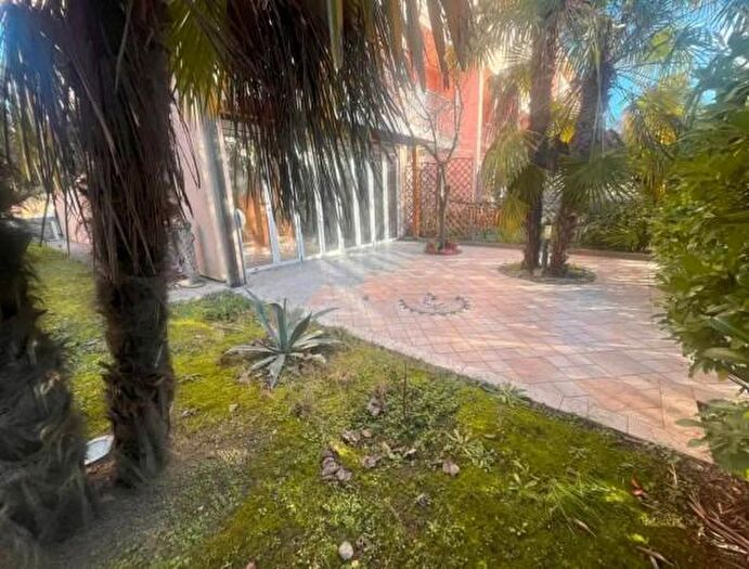 Casa con 6 locali in vendita in Via Luigi Vanvitelli, Ravenna