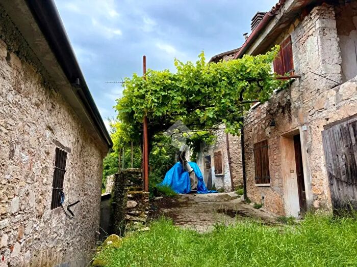 Casa monolocale in vendita in Borgo Val, Valdobbiadene