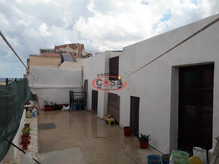 Appartamento quadrilocale in vendita in Pantelleria