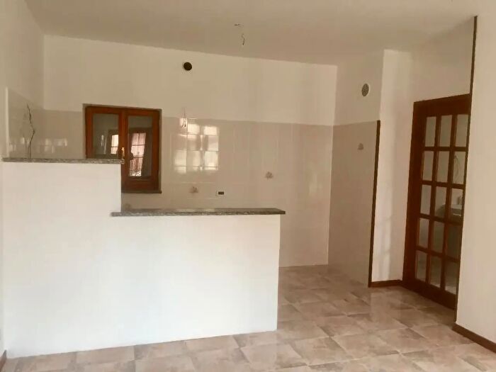 Appartamento bilocale in affitto in Via Magenta, Albizzate