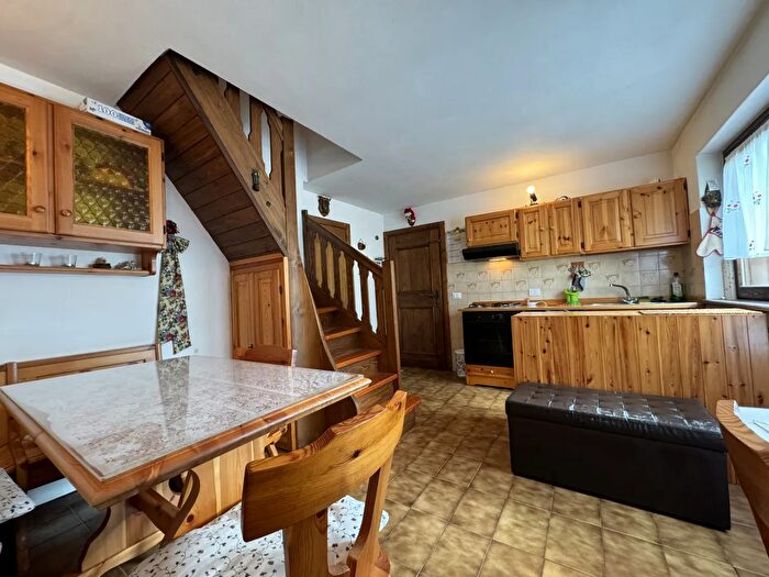 Appartamento trilocale in vendita in Via Monti, Auronzo Di Cadore