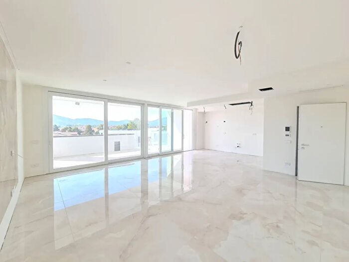 Appartamento quadrilocale in vendita in Via a Magarotto, Abano Terme