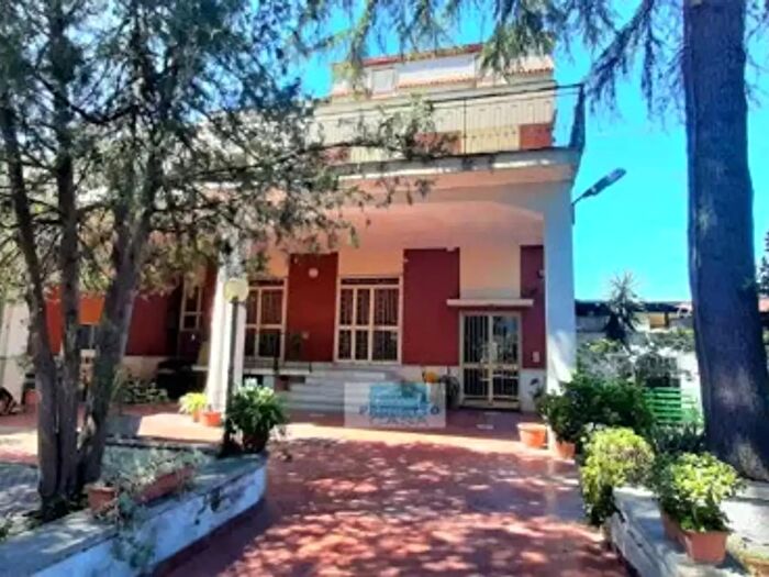 Casa con 6 locali in vendita in Guido De Ruggiero Snc, Brusciano