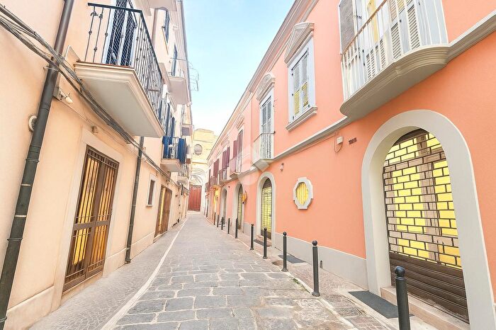 Appartamento trilocale in vendita in Via Cimaglia, Foggia