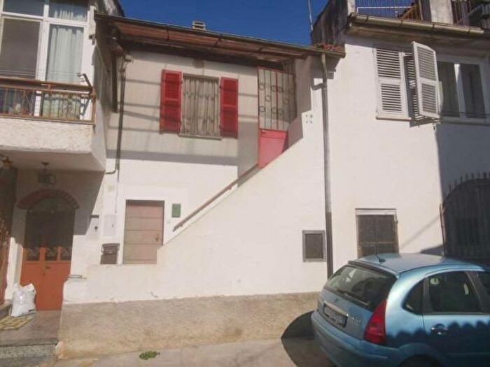 Casa quadrilocale in vendita in Bagnasco