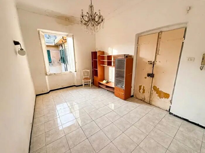 Appartamento trilocale in vendita in Via Maria Santissima Ausiliatrice, Genova