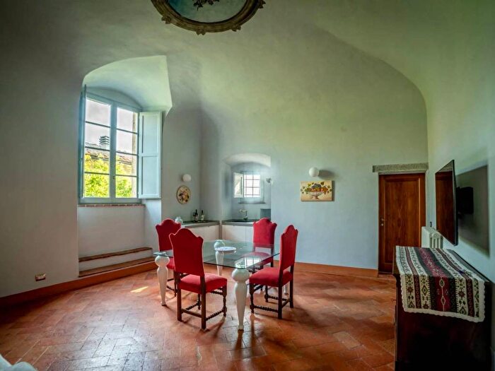 Appartamento trilocale in affitto in Via di Voltaia Nel Corso, Centro, Montepulciano