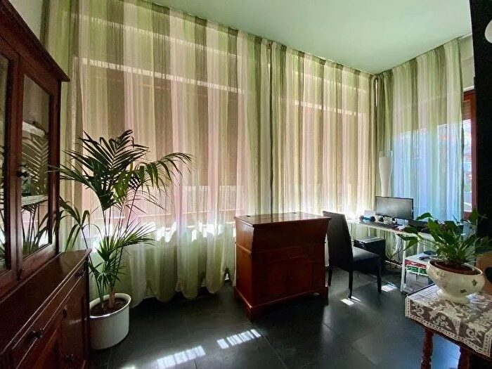 Casa con 12 locali in vendita in Empoli