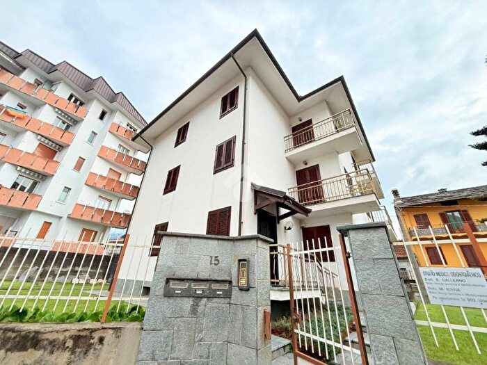 Appartamento monolocale in affitto in Via Umberto I, Lanzo Torinese