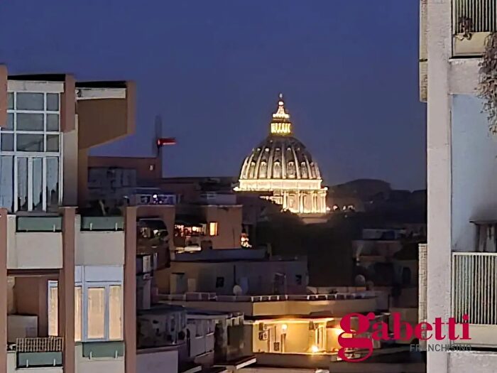 Appartamento quadrilocale in vendita in Piazza della Balduina, Roma