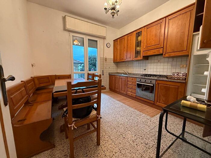 Appartamento quadrilocale in affitto in Via di Tiglio, Arancio, Lucca