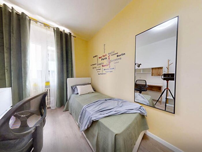 Appartamento con 6 locali in affitto in Via mazzini, Mestre, Venezia