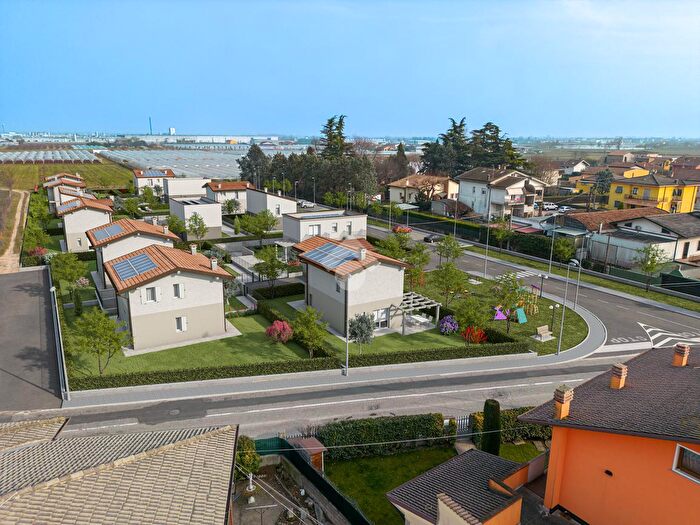 Case in Vendita e in Affitto - 3