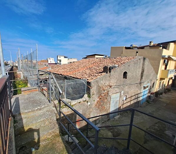 Casa bilocale in vendita in Via Vico Cerere, Barcellona Pozzo Di Gotto
