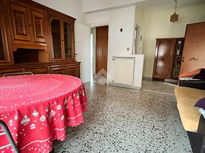 Appartamento trilocale in vendita in Via Giulio Adimari, Cosenza