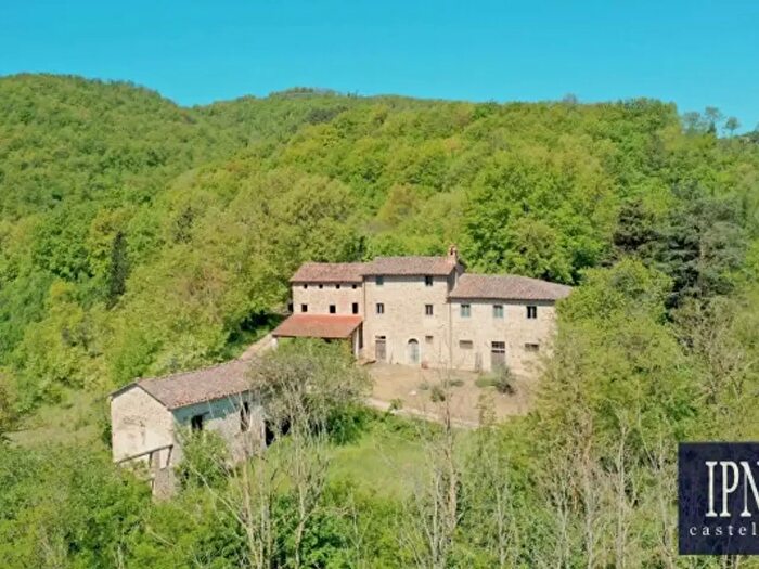 Casa con 6 locali in vendita in Molino Vitelli, Umbertide