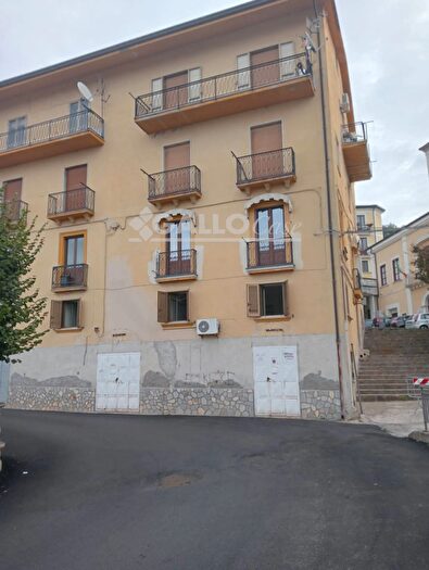 Appartamento trilocale in affitto in Via San Biagio Spezzano della Sila, Spezzano Della Sila