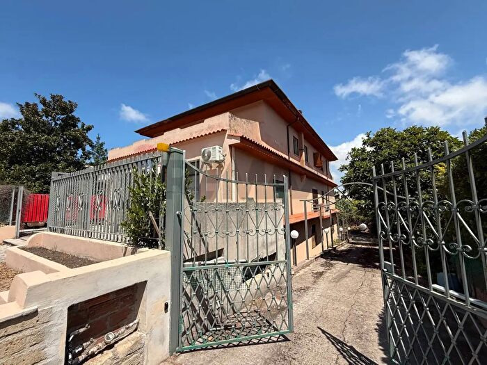 Casa con 13 locali in vendita in San Felice Circeo