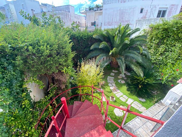 Appartamento con 7 locali in vendita in Viale Marche, Lecce