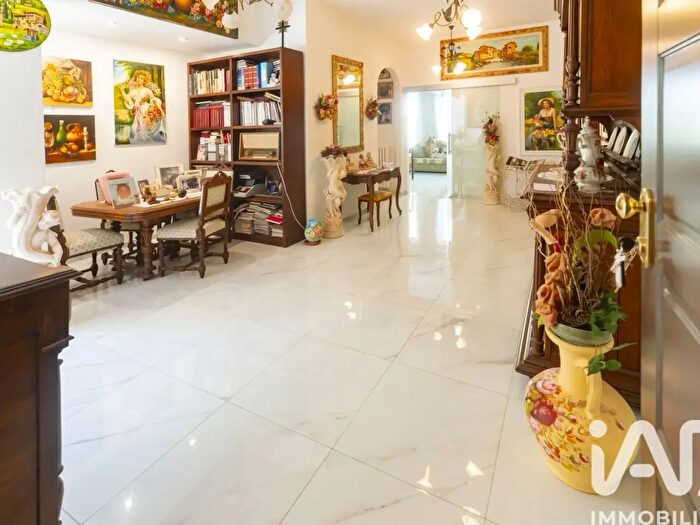 Appartamento con 5 locali in vendita in Viale Guido Baccelli, Chianciano Terme