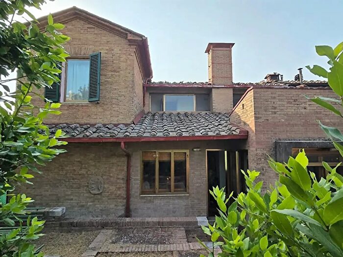 Appartamento in vendita in Via Grossetana, Siena