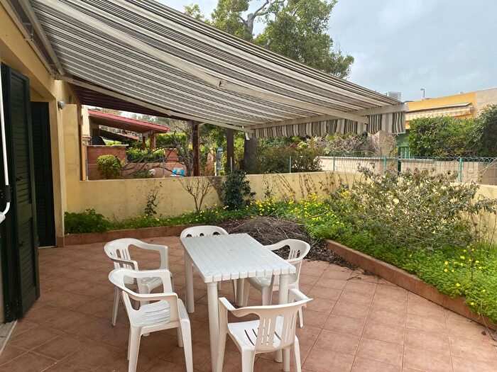 Casa quadrilocale in affitto in Viale degli Eucaliptus, Torre Dellorso, Melendugno